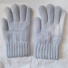 Load image into Gallery viewer, Kids Knitted Gloves (4-9 yo)