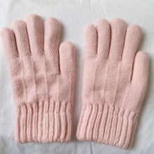Load image into Gallery viewer, Kids Knitted Gloves (4-9 yo)