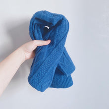 Load image into Gallery viewer, Kids & Adults Classic Knitted Scarf