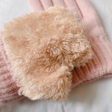 Load image into Gallery viewer, Kids Knitted Gloves (4-9 yo)