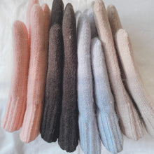 Load image into Gallery viewer, Kids Knitted Gloves (4-9 yo)