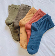 Load image into Gallery viewer, New! 5-Pack Winter Socks (1-12 yo)