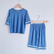 Load image into Gallery viewer, Dani Shirt & Capris Cotton Set Unisex (3-14 yo)