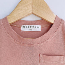 Load image into Gallery viewer, T-shirt w Front Pocket (4 - 10 yo)