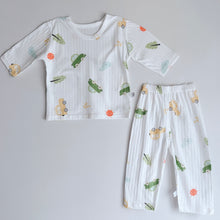 Load image into Gallery viewer, 3/4 Sleeve Presko Pajama (1-6 yo)
