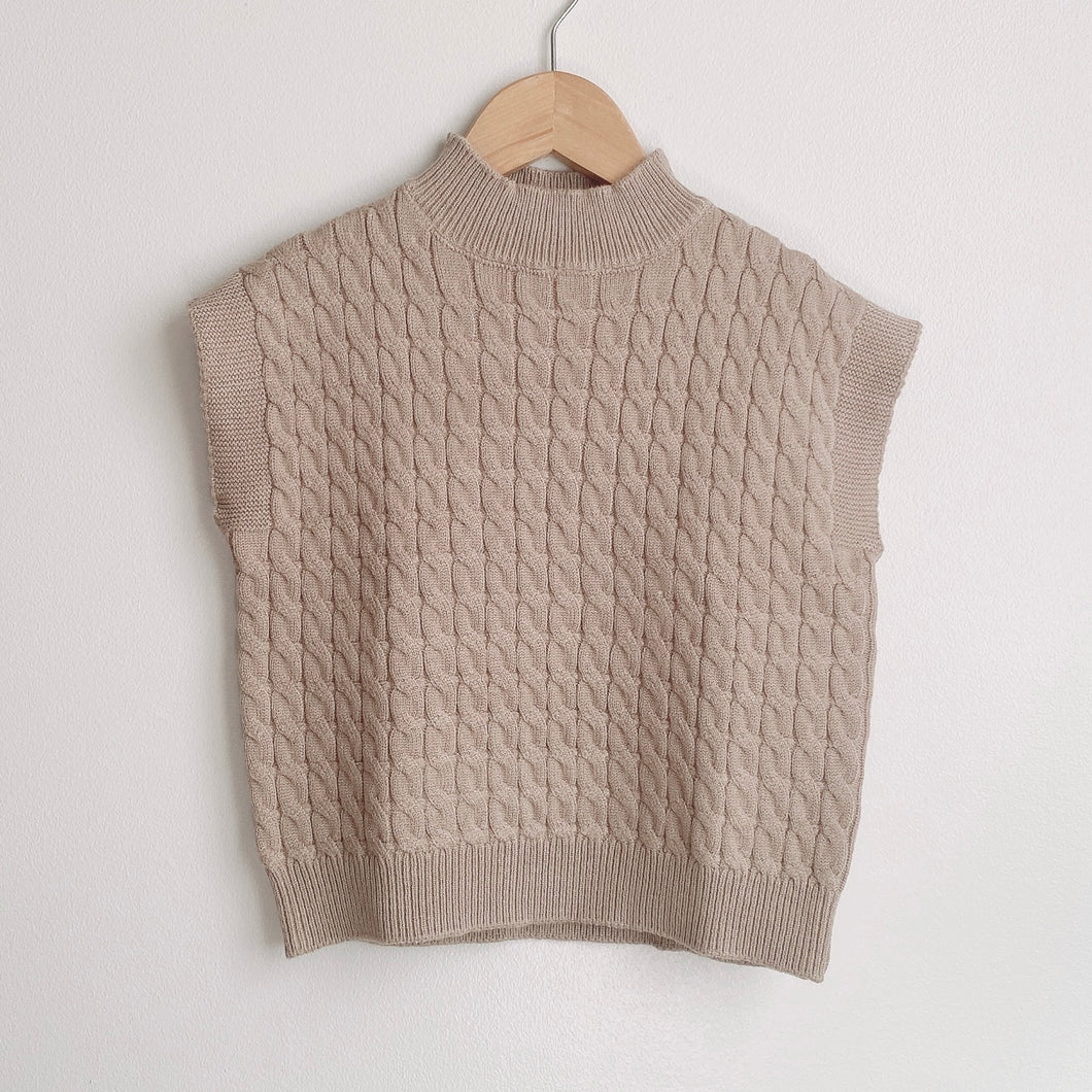 Braidy Sweater Vest (3-10 yo)