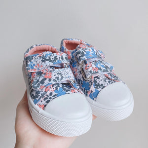 Floral Canvas Shoes Size 4